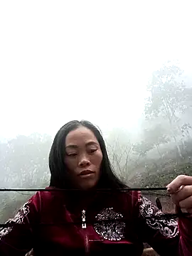 CoMay003 online show from December 2025 09:29:02 AM