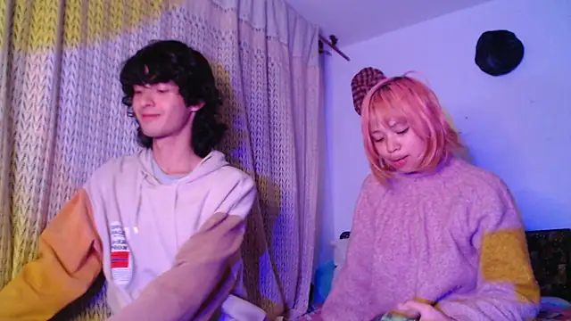MixiPeach online show from July 2026 04:51:02 AM