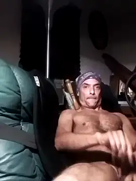 Snapshot of dicinyou80 chatting on September 2025 04:38:01 AM dicinyou80 online show from September 2025 04:38:01 AM