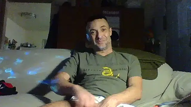 Snapshot of dicinyou80 chatting on December 2025 05:49:01 AM dicinyou80 online show from December 2025 05:49:01 AM