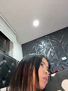 samiacooper25 online show from August 2026 12:12:02 AM