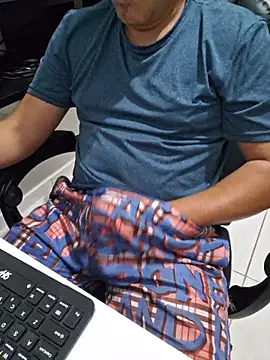 Carloskasado online show from October 2025 11:17:02 PM