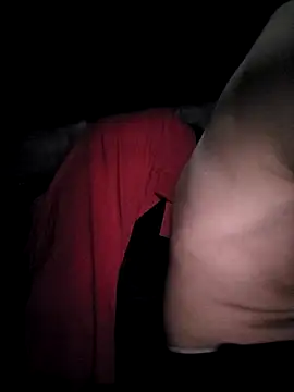 Snapshot of Romance32 chatting on November 2025 04:48:01 AM Romance32 online show from November 2025 04:48:01 AM