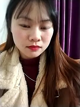 Snapshot of Sisi_dy01 chatting on January 2026 12:18:01 PM Sisi dy01 online show from January 2026 12:18:01 PM