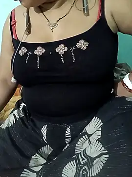 Snapshot of Anjali-bhabhi chatting on April 2026 06:16:01 PM Anjali-bhabhi online show from April 2026 06:16:01 PM