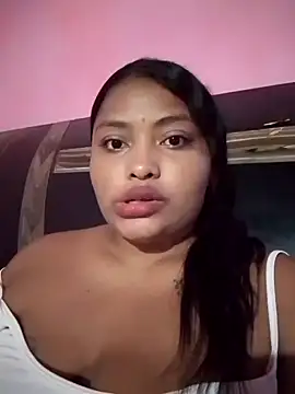 Cristal hott1 online show from February 2026 01:37:02 PM