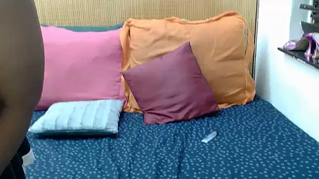 EXOTICBABEXX online show from October 2025 04:29:02 PM