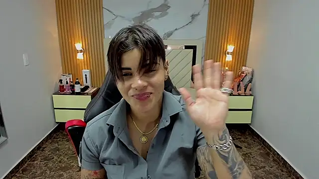 KAROLLJONES1 online show from November 2025 07:27:01 PM