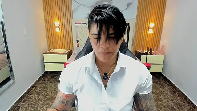 KAROLLJONES1 online show from April 2026 07:16:01 PM