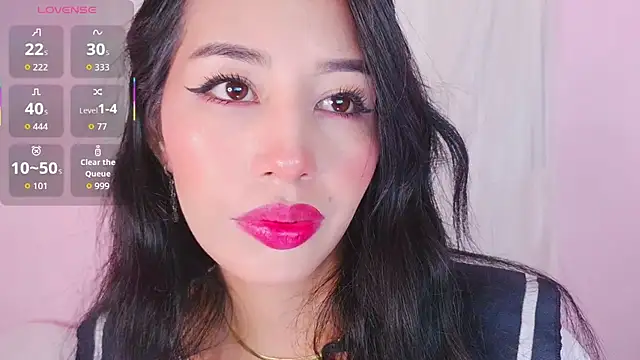 Miss Charlottet online show from April 2026 08:59:02 PM