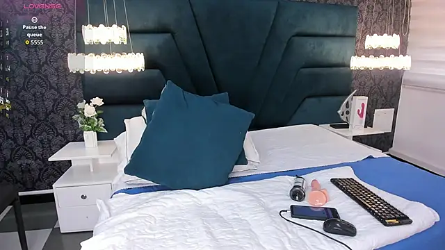 lexiluxuri online show from September 2025 06:57:02 PM