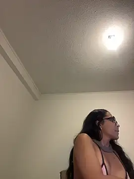 princesaliay online show from May 2026 11:06:01 AM