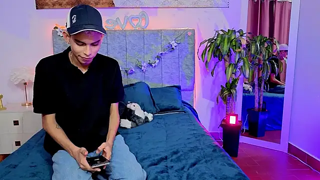 Snapshot of Room_69x chatting on February 2026 04:41:01 PM Room 69x online show from February 2026 04:41:01 PM