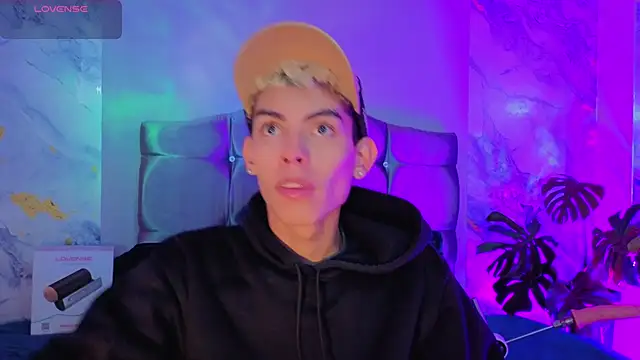 Snapshot of Room_69x chatting on March 2026 12:31:02 PM Room 69x online show from March 2026 12:31:02 PM