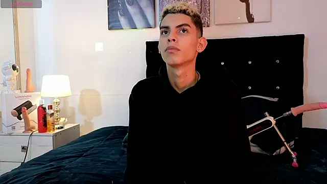 Snapshot of Room_69x chatting on March 2026 08:25:02 PM Room 69x online show from March 2026 08:25:02 PM