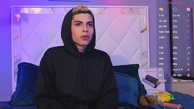 Snapshot of Room_69x chatting on March 2026 01:00:01 PM Room 69x online show from March 2026 01:00:01 PM