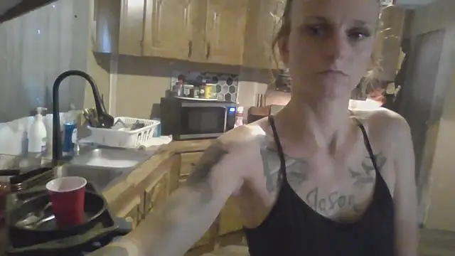 Snapshot of morethemerry chatting on April 2026 07:10:01 PM morethemerry online show from April 2026 07:10:01 PM