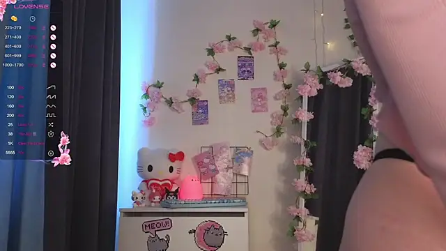 roxydolll online show from August 2026 02:02:02 AM