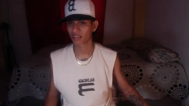 Snapshot of sung_yol chatting on November 2025 08:08:02 PM sung yol online show from November 2025 08:08:02 PM