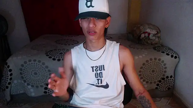 Snapshot of sung_yol chatting on November 2025 10:40:01 PM sung yol online show from November 2025 10:40:01 PM