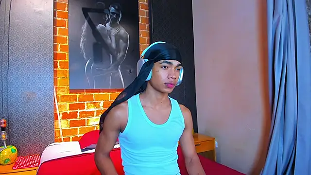 AlanCutee online show from November 2025 11:21:01 AM