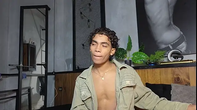 AlanCutee online show from April 2026 12:18:02 PM