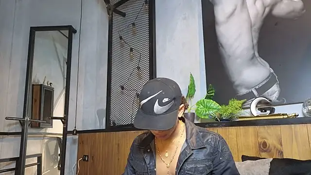 AlanCutee online show from April 2026 12:36:02 PM