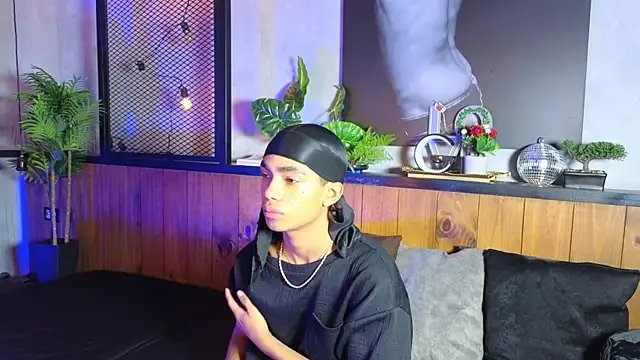 AlanCutee online show from May 2026 12:43:02 PM