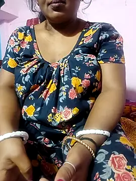 Snapshot of Cute-Swewty chatting on December 2025 12:43:01 PM Cute-Swewty online show from December 2025 12:43:01 PM