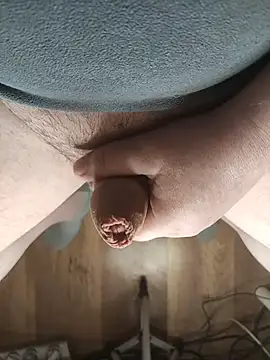TobyDick13 online show from April 2026 01:15:01 AM