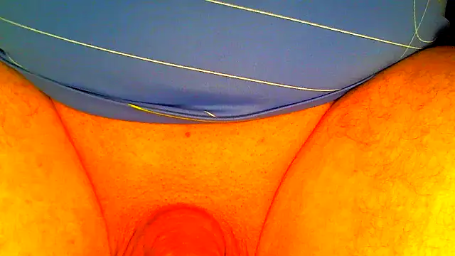 TobyDick13 online show from April 2026 12:59:02 AM