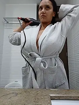 Esmeralda333 online show from May 2026 02:03:01 PM