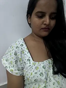 Snapshot of QueerSofty chatting on October 2025 08:20:01 PM QueerSofty online show from October 2025 08:20:01 PM