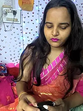 Snapshot of QueerSofty chatting on October 2025 09:20:01 AM QueerSofty online show from October 2025 09:20:01 AM