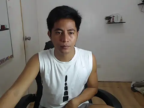 Snapshot of Lloyd_wintours chatting on February 2026 11:52:02 PM Lloyd wintours online show from February 2026 11:52:02 PM