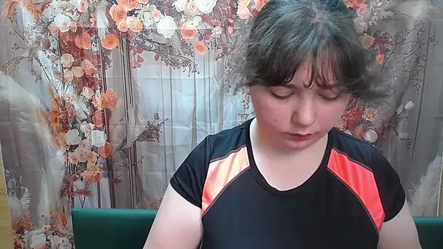 NeonilaLisova online show from May 2026 11:07:02 AM