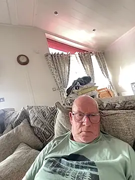 Snapshot of philefc chatting on March 2026 09:45:01 AM philefc online show from March 2026 09:45:01 AM