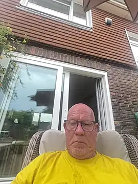 Snapshot of philefc chatting on June 2026 01:50:01 PM philefc online show from June 2026 01:50:01 PM