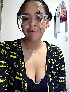 Sofia leving online show from November 2025 05:29:02 AM