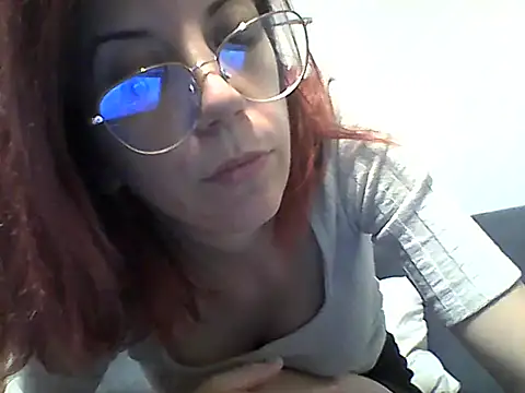 Anayssa  online show from September 2025 09:15:01 PM