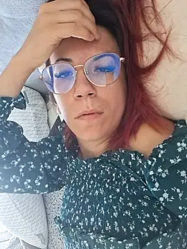 Anayssa  online show from September 2025 10:27:01 AM