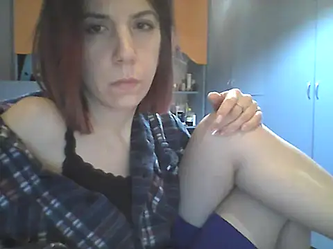 Anayssa  online show from November 2025 05:26:01 PM