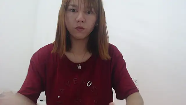 Snapshot of Dolly_Peach_ chatting on October 2025 07:11:02 PM Dolly Peach online show from October 2025 07:11:02 PM