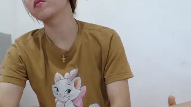 Snapshot of Dolly_Peach_ chatting on February 2026 07:00:02 PM Dolly Peach online show from February 2026 07:00:02 PM