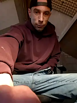 kompiee online show from February 2026 12:31:01 PM