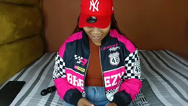 Snapshot of SexxyAddiict chatting on February 2026 04:15:02 PM SexxyAddiict online show from February 2026 04:15:02 PM