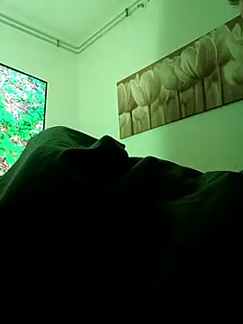 Snapshot of handsome8inchh chatting on November 2025 12:21:02 AM handsome8inchh online show from November 2025 12:21:02 AM