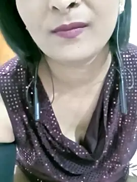 Snapshot of Queen_Kushi4 chatting on April 2026 05:40:02 PM Queen Kushi4 online show from April 2026 05:40:02 PM