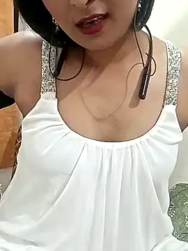 Snapshot of Queen_Kushi4 chatting on April 2026 05:04:02 PM Queen Kushi4 online show from April 2026 05:04:02 PM