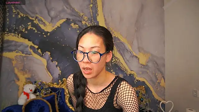 Snapshot of Yen_Star chatting on March 2026 07:20:02 PM Yen Star online show from March 2026 07:20:02 PM